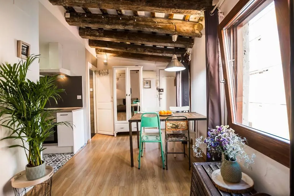 Prive Terrace In El Born, Near The Beach Barselona 0*,  İspanya
